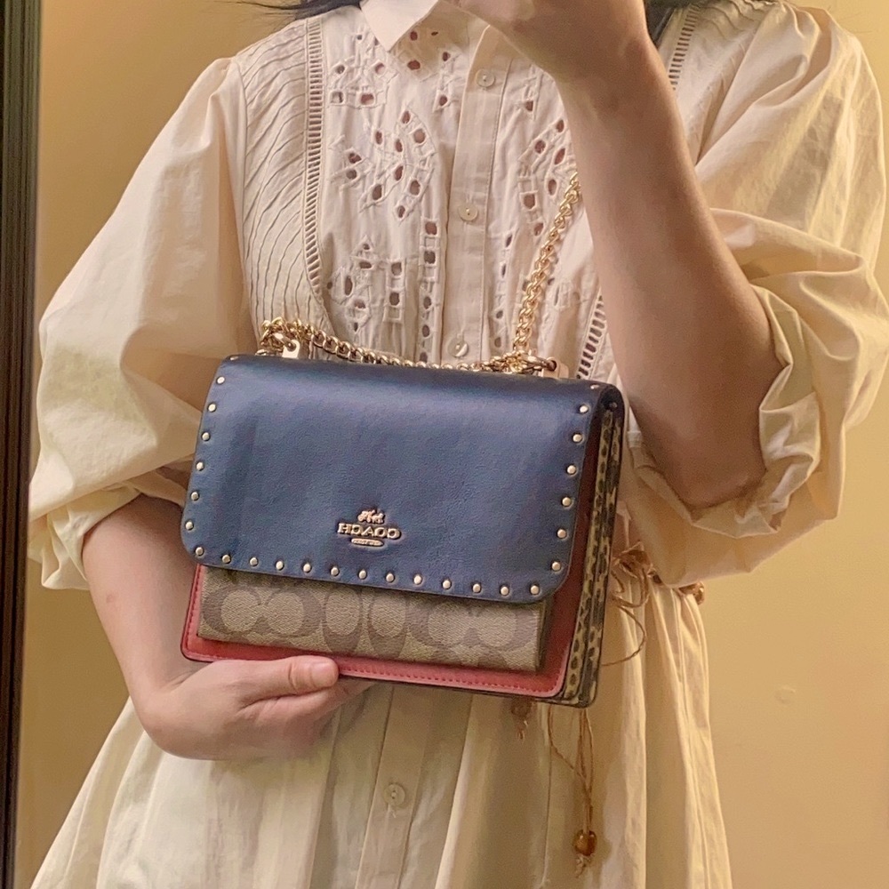 Coach Klare Crossbody In Signature Canvas With Rivets - Picture 9 of 11